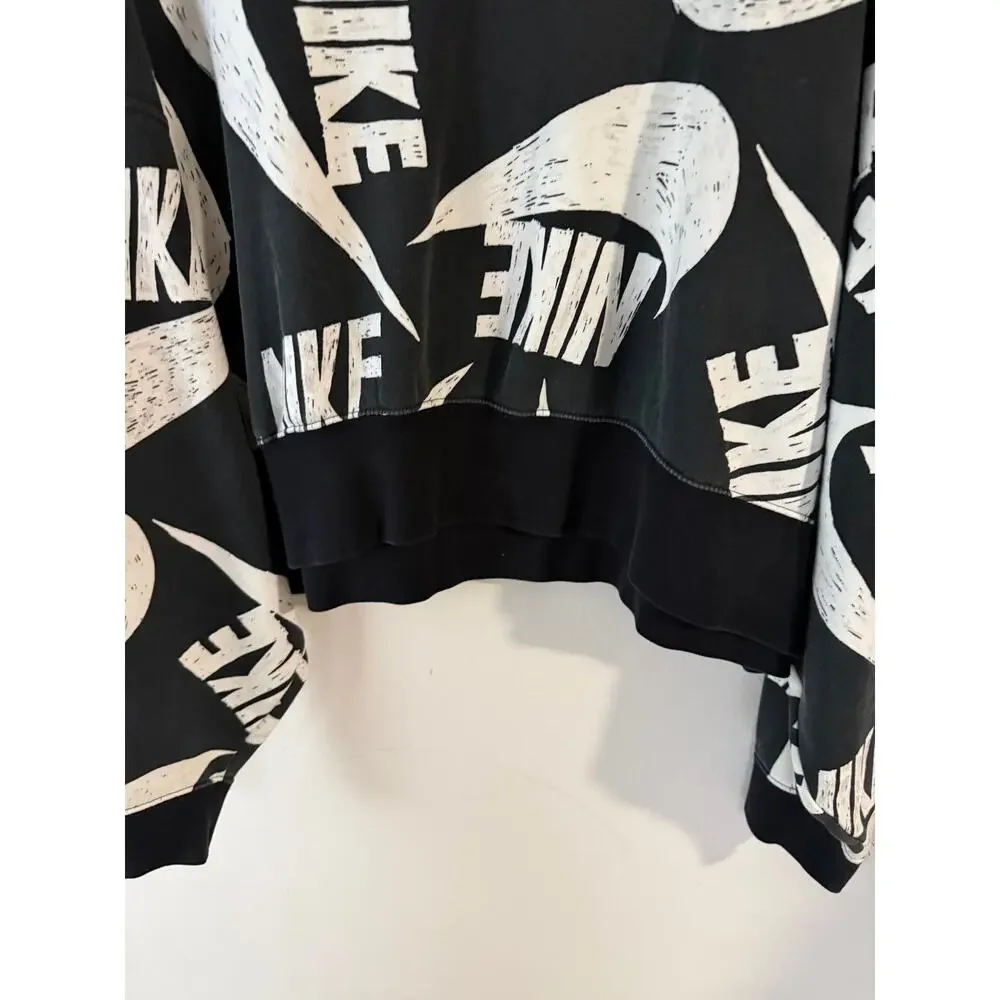 Nike Women’s Large Black White Logo Dolman Sleeve Cropped Sweatshirt